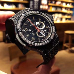 主役級のアイテム ウブロ HUBLOT人目を引く存在感 男性用腕時計 2020年秋冬入荷