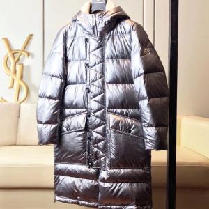 お洒落で人気アイテム 2020冬到来新作 今、大人のお洒落に ダウンジャケット MONCLER モンクレール