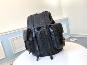 ルイ ヴィトン LOUIS VUITTON ストリート感あふれ リュック 普段使いにも最適なアイテム