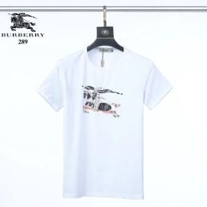 バーバリー 注目されている　BURBERRY　2020年春夏コレクション　半袖Tシャツ注目度が上昇中