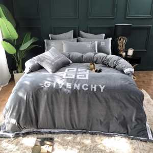 2020秋断然ブランド推し ジバンシー今から取り入れられるトレンド GIVENCHY 寝具4点セット