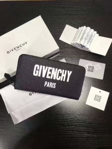 長財布2020数に限りがあるジバンシー GIVENCHY