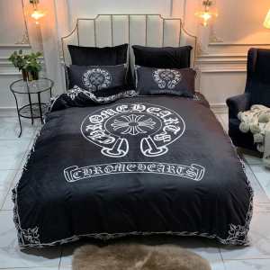 2020秋のファッショントレンドはこれ 寝具4点セット クロムハーツ CHROME HEARTS カジュアルコーデオシャレ