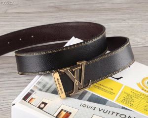 ルイ ヴィトン コピーLOUIS VUITTONゴールドバックルシルバーレザーベルト革ベルト2色可選数量限定得価