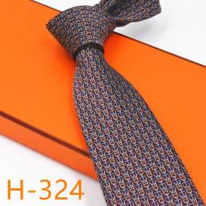 2020秋冬トレンドアイテム エルメス HERMES ネクタイ 絶妙な大人っぽさと遊び心
