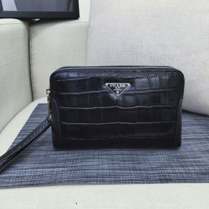 さわやかに新品おすすめ ポーチ 2020秋冬トレンドアイテム プラダ PRADA 今年注目な新品セール