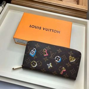 2020春夏トレンドアイテム 大人っぽく着こなし ルイ ヴィトン LOUIS VUITTON 財布