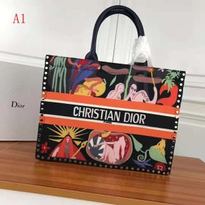 美品入手困難 ディオール 軽量で薄手の DIOR ハンドバッグ 4色可選 今季大人気新作登場