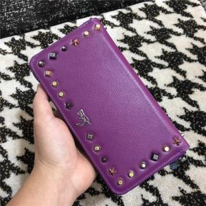 上品でファッション クリスチャンルブタン Christian Louboutin ビジネスケース 希少性の高い