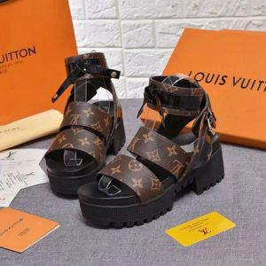 ルイ ヴィトン LOUIS VUITTON サンダル 2020SSのトレンド商品 夏おすすめ人気ブランドアイテム
