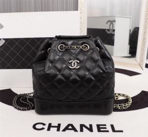 新作コレクションを見る シャネル CHANEL 馴染みやすいスタイル美品 レディースバッグ 多色選択可 一気にトレンド感満載な着こなし