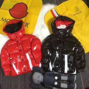 【2020秋冬】今きてる最先端ブランド モンクレール MONCLER ダウンジャケット 2色可選 スタイリッシュなデザイン