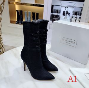 秋冬とれんど新品目立ち レザーブーツ3色可選 2020秋冬最重要アイテム バルマン BALMAIN ファッション上級者向け