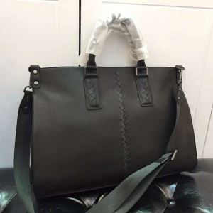 2020年の夏のマスト る春夏おすすめの人気商品 ボッテガ ヴェネタ BOTTEGA VENETA ビジネスバッグ