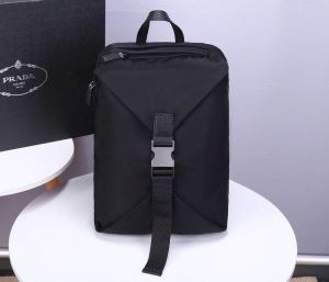 2020話題の商品 プラダ 愛らしい春の新作 PRADA リュック 差をつけたい人にもおすすめ