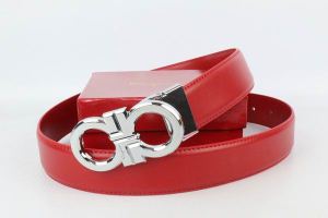 大人っぽく知的な 3色可選 今季大人気新作登場 FERRAGAMO サルヴァトーレフェラガモ ベルト