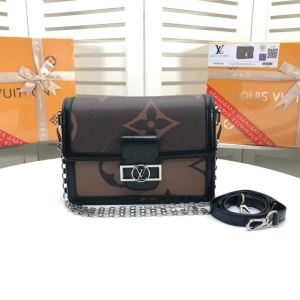 特に夏は人気アイテム ルイ ヴィトン LOUIS VUITTON ショルダーバッグ おしゃれな夏ファッション2020