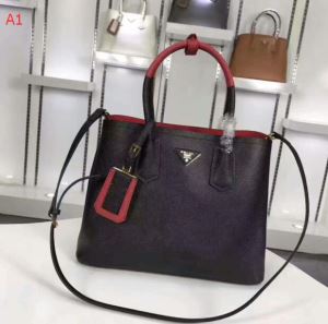 上質 大人気手持ちショルダー掛け 4色選択可 2020新款プラダ PRADA