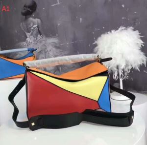 2020ロエベ LOEWE 4色選択可手持ちショルダー掛けお買い得