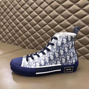 大人気柄 ディオール DIOR 非常にシンプルなデザインな スニーカー 価格帯が低い