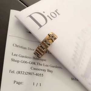 リング指輪 日本未入荷カラー ディオール上品に着こなせ DIOR 注目を集めてる