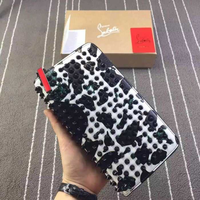 2020秋冬 注目のアイテムクリスチャンルブタンChristian Louboutin 財布