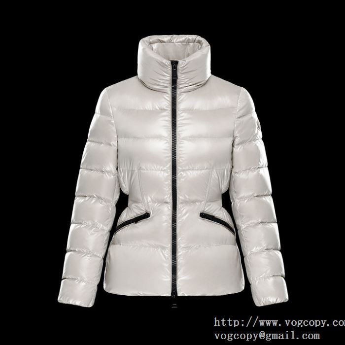 2020秋冬肌触り柔らかく MONCLER モンクレール ダウンジャケット厳しい寒さに耐える