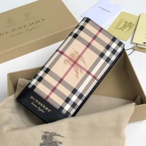 お洒落トレンド人気 バーバリー BURBERRY 財布ウォレッ 《2020年》今、注目のストリート
