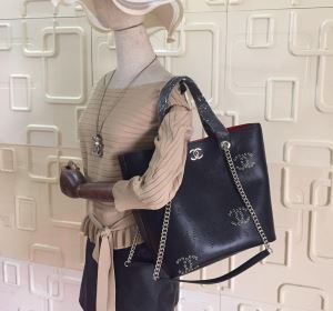 海外セレブは大人気 シャネル CHANEL ハンドバッグ 2色可選 2020年夏の一押しファッションアイテム