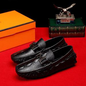 カジュアルシューズ 2020春夏人気トレンドアイテム 最近のトレンドアイテム HERMES エルメス