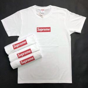 ファッショニスタ愛用 半袖Tシャツ シュプリーム SUPREME 2020年春夏シーズン