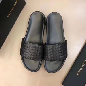 サンダル 気持ちいい真夏日にぴったり ボッテガ ヴェネタ BOTTEGA VENETA 風通しのよい 【2020春夏】最新コレクション