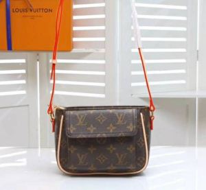 高品質な　ショルダーバッグ　売上ランキング1位　ルイ ヴィトン LOUIS VUITTON 　大流行中