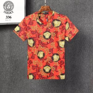 VERSACEメドゥーサ プリント Tシャツ コピー ヴェルサーチ メンズ コッ...