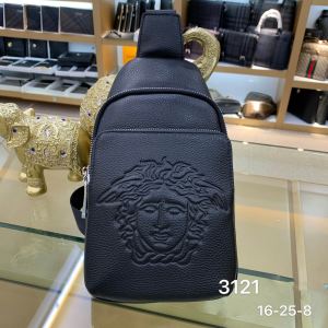 VERSACEヴェルサーチ ウエストポーチ メンズ2020トレンド ストリートファション ウエストバッグ コピー 持ち心地良さ