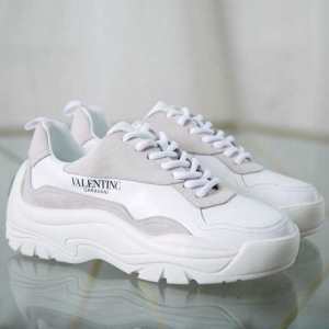 今年注目すべき秋冬ファッション ランニングシューズ ヴァレンティノヒットする秋冬コレクション VALENTINO 男女兼用 2020トレンドアイテム激安