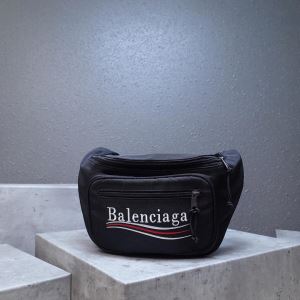 ウエストポーチ バレンシアガ毎日はちょっとイイ秋冬新品 ファッショントレンドを早速チェック BALENCIAGA 2020秋冬流行ファション