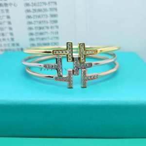 2020年夏の一押しファッションアイテム ティファニー TiffanyCoトレンド感があって涼しげ 3色可選 ブレスレット
