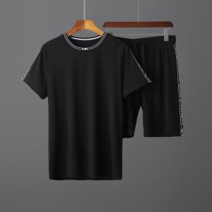 本当に嬉しいアイテム ドルチェガッバーナ DolceGabbana 差をつけたい人にもおすすめ 半袖Tシャツ
