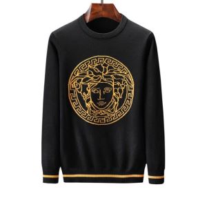 プルオーバー 2020秋冬最安価格新品 VERSACE ヴェルサーチ 大人かわい...
