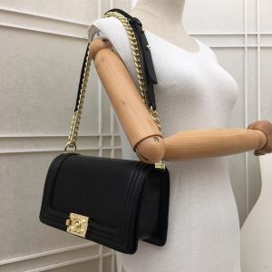 レディースバッグ ちょっと大人の印象 シャネル2020年春夏流行ファッション CHANEL ぜひ今年のトレンドをチェック