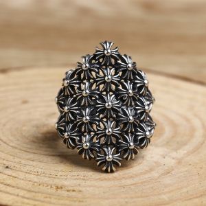 涼しげに演出 クロムハーツ おすすめ大人かわいい着こなし リング指輪 CHROME HEARTS 知的な雰囲気夏着物