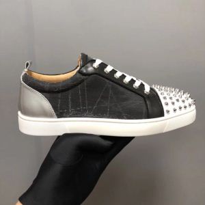 2020年春夏入荷 クリスチャンルブタン Christian Louboutin スニーカー、靴 カジュアルシューズ 人目を引く存在感