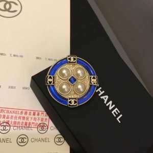 《2020年》今、注目のストリート シャネル CHANEL ブローチ 人気夏ファションおすすめ