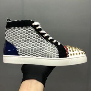 注目美品 スパイク クリスチャンルブタン Christian Louboutin スニーカー、靴 ファッショニスタ愛用