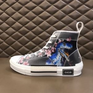 やはり人気ブランド スニーカー ファッションに取り入れよう ディオール DIOR