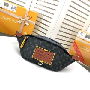 LOUIS VUITTON お手頃プライス ルイ ヴィトン コーデの完成度を高める レディースバッグ