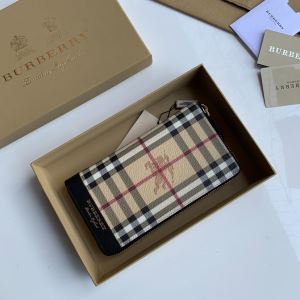 2020年春夏シーズンの人気 夏に良く似合うちょっと新品 バーバリー BURBERRY 財布ウォレッ