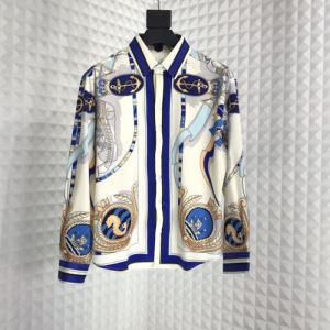 VERSACE 2020秋のファッショントレンドはこれ ヴェルサーチ ファッショントレンドを早速チェック シャツ