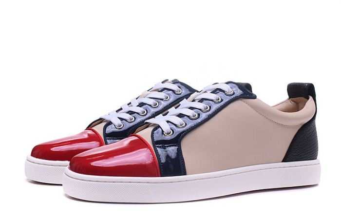 上質 大人気 2020秋冬 クリスチャンルブタンChristian Louboutin フラットシューズ